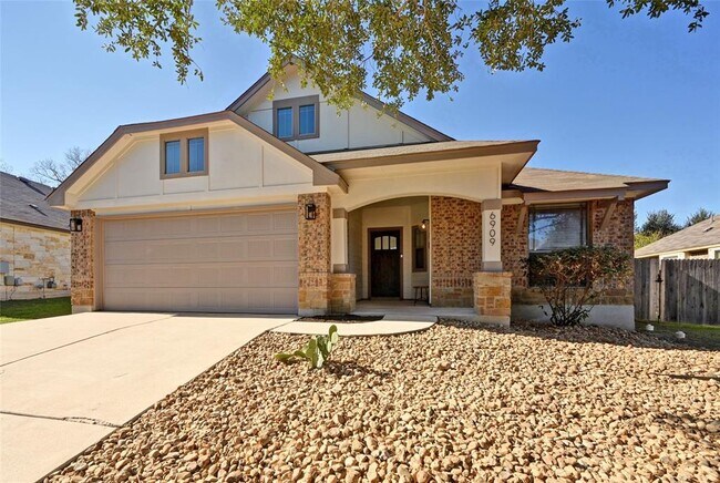 Building Photo - 6909 Bay City Bend