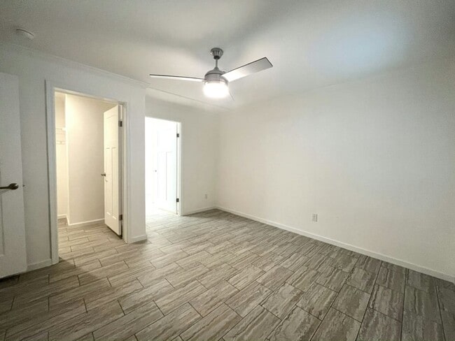 Building Photo - 402 Morristown Cay