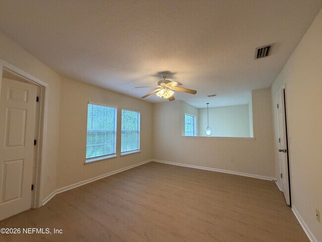 Building Photo - 3125 E Banister Rd
