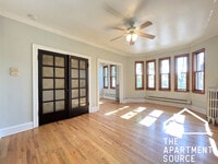 Building Photo - 4631 N Paulina St