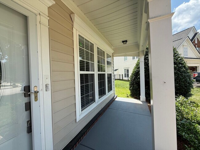 Building Photo - Newly Remodeled 4BD, 2.5BA Raleigh Home wi...