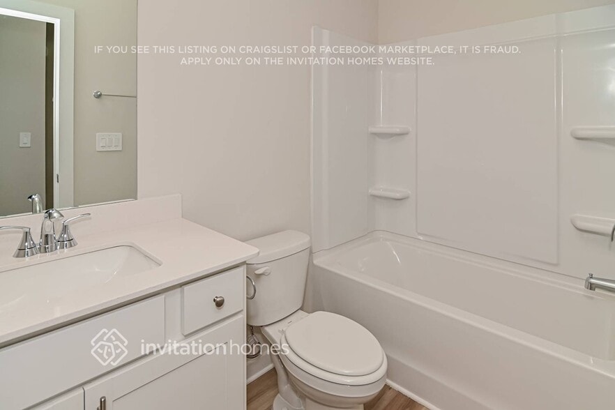 Building Photo - 1215 Bluffton Cir