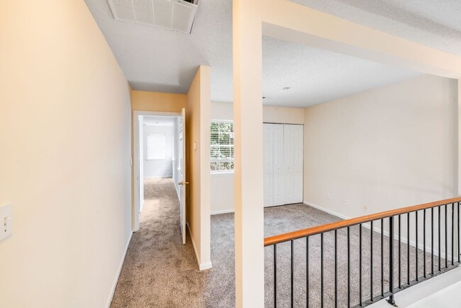 Building Photo - 9024 St Thomas Ln