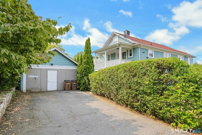 Building Photo - 137 Rock Spring Rd