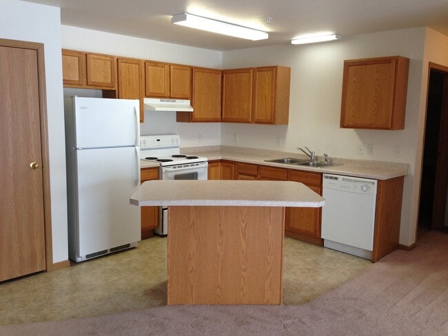 Building Photo - Cedar Ridge Apartments