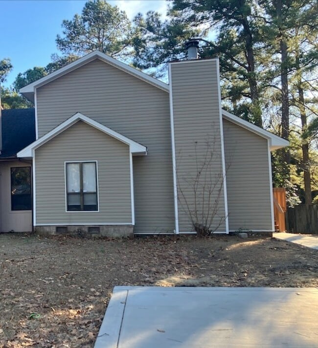 Building Photo - 857 Danish Dr