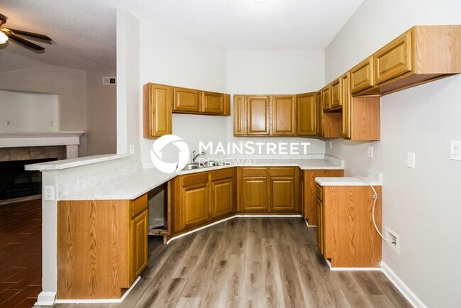 Building Photo - 3 Bedroom Pet-Friendly Home in Cordova, TN with Main Street Renewal