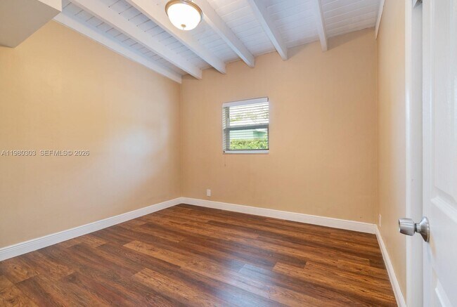 Building Photo - 3137 SW 15th St