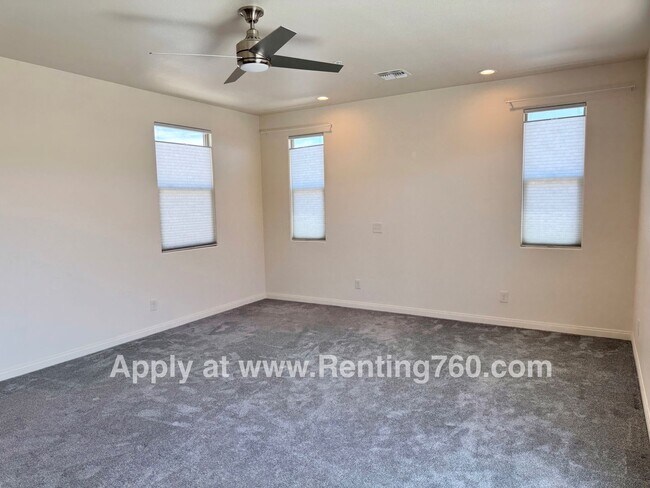 Building Photo - Incredible 4 Bed 3 Bath Home In Sage Estates!!!