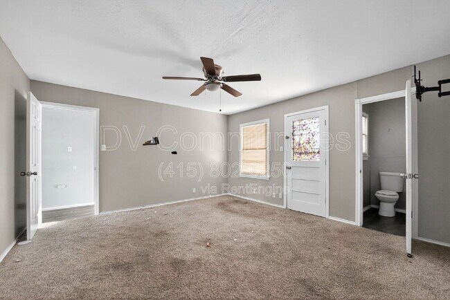 Building Photo - 3901 Dakota Trail