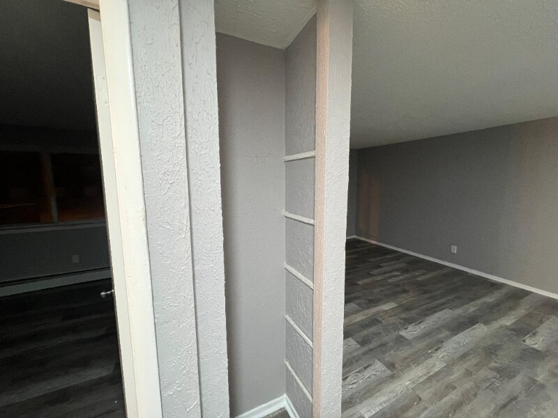 Building Photo - 13420 Euclid Ave