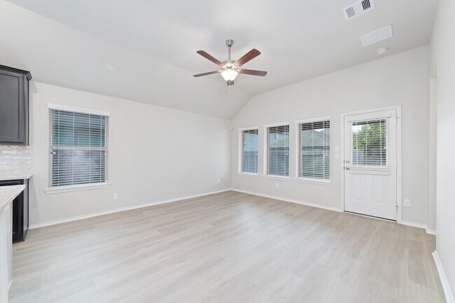 Building Photo - 20231 Moonlight Falls Ct