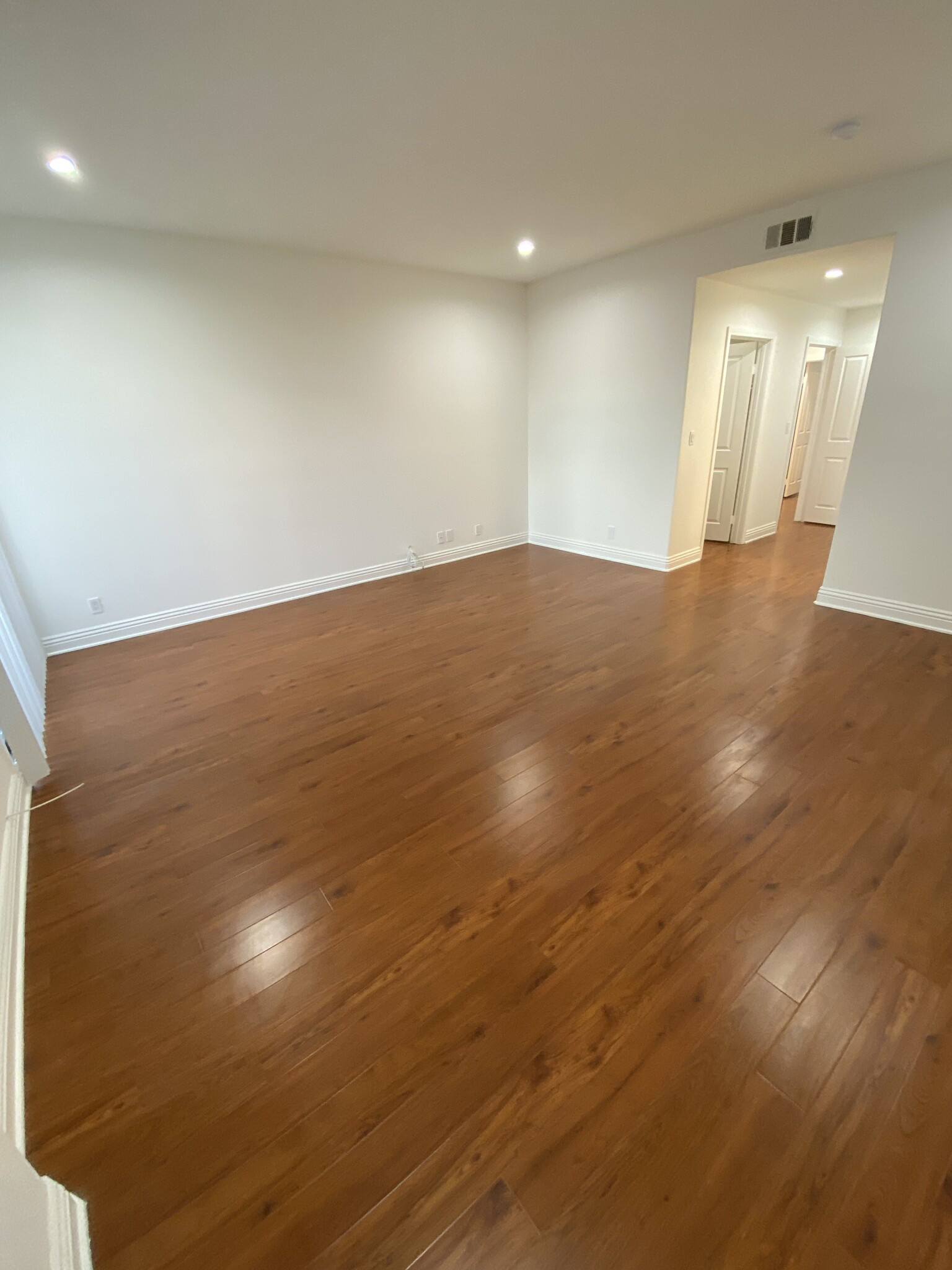 master bedroom - 910 S Bedford St