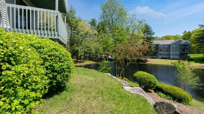 Building Photo - 12 Ledgewood Hills Dr