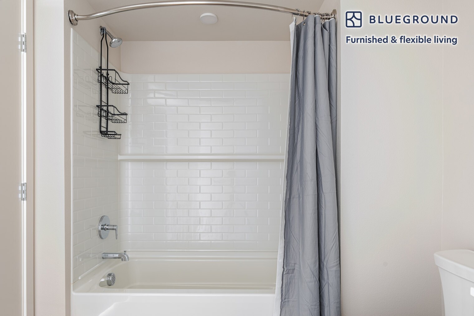 Building Photo - 2333 Calle Del Mundo