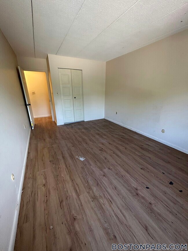 Building Photo - 30 Normandy Ave