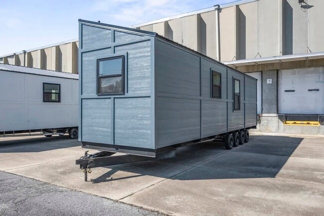 Building Photo - 2015 Union School Rd SW