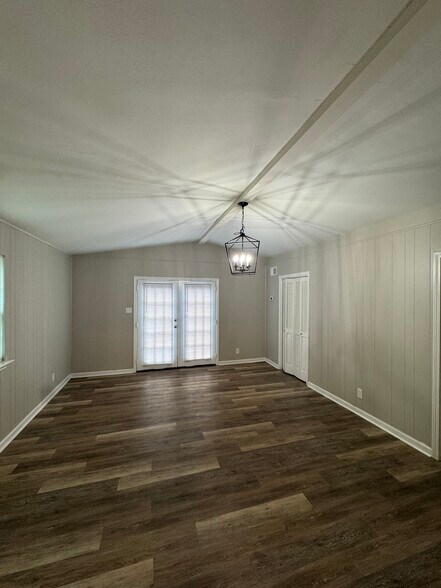 Building Photo - 7711 Woodhaven Dr