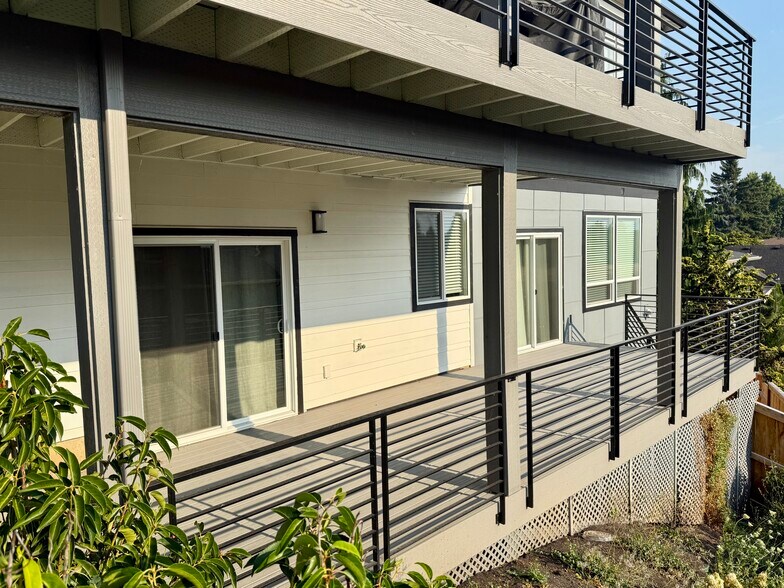 Building Photo - 2219 NW 110th Cir