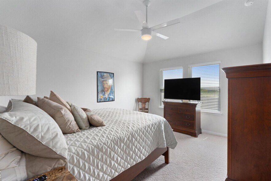 Building Photo - 208 Blue Agate Ct