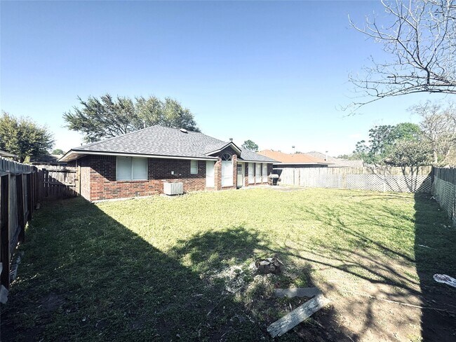 Building Photo - 18743 Parfield Ln