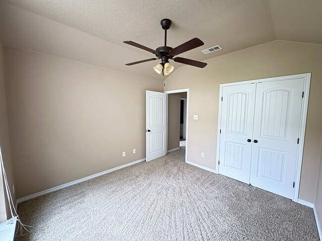 Building Photo - 708 Cody James Dr