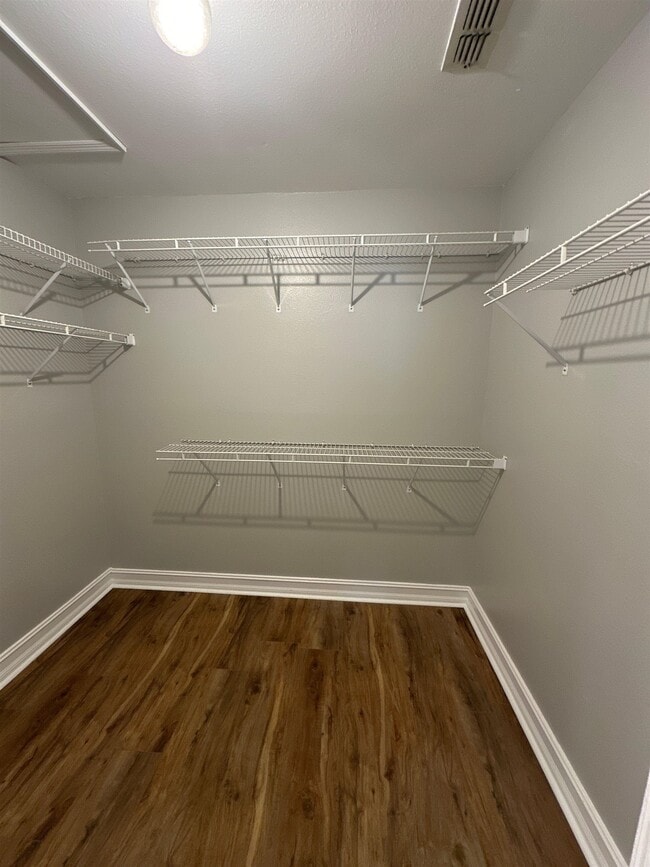 Building Photo - 3474 Paces Ferry Rd