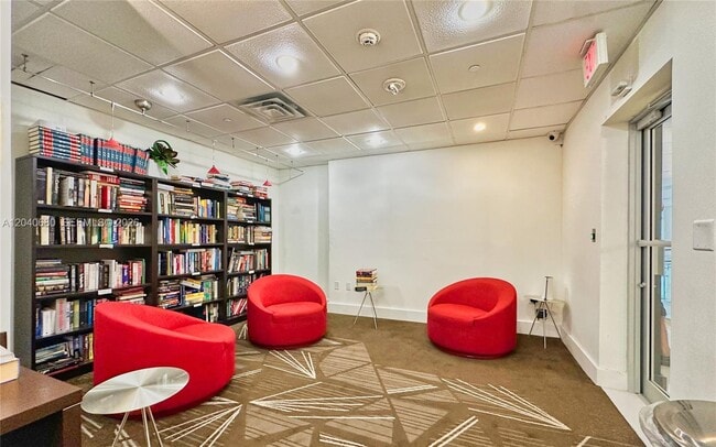 Building Photo - 5701 Collins Ave