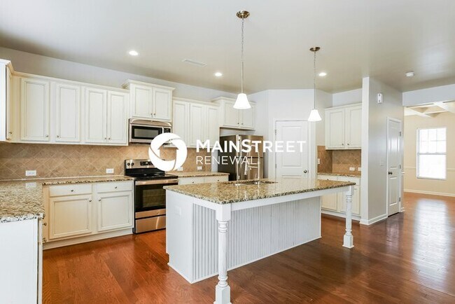 Building Photo - 4 Bedroom Pet-Friendly Home in GARNER, NC with Main Street Renewal