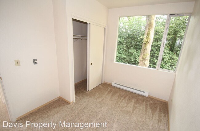 Building Photo - 5 br, 2 bath House - 10425 NE 124th ST