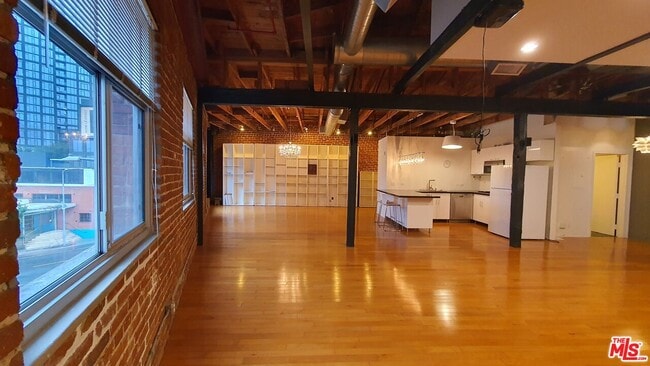 Building Photo - 500 Molino St