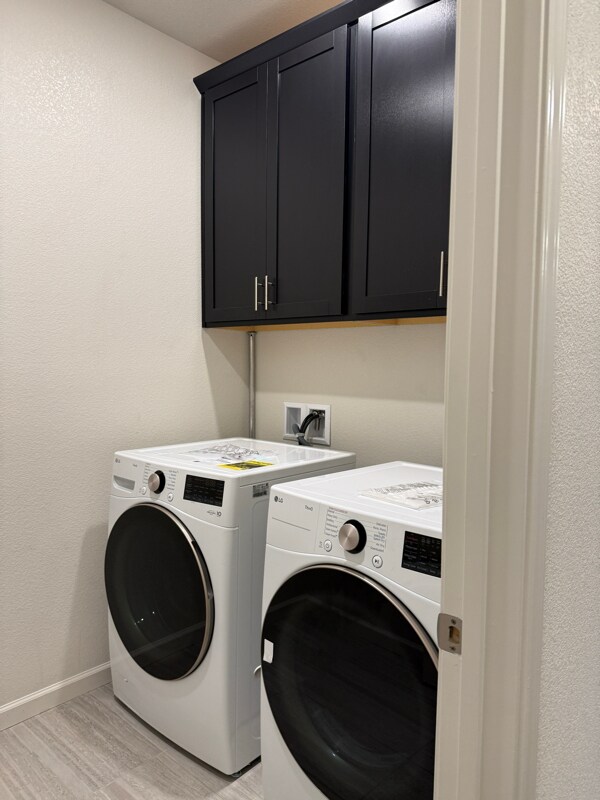 Building Photo - 3129 Ballena St