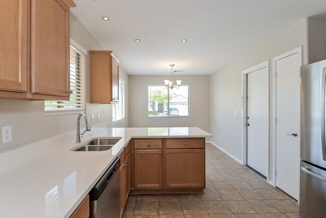 Building Photo - 12654 E Mandell Pass