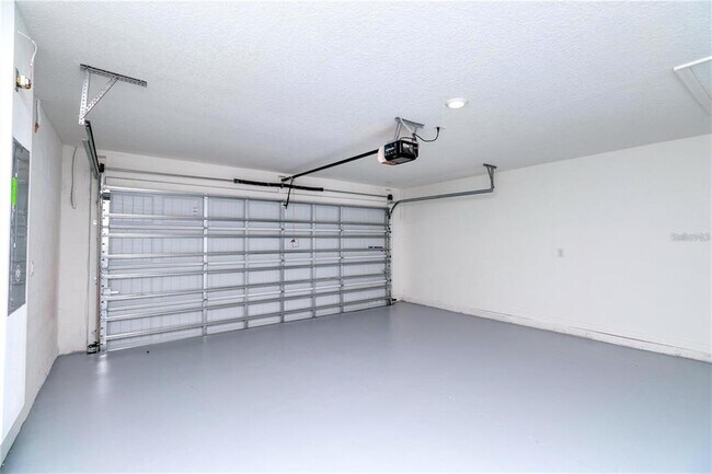 Building Photo - 116 Bergamot Lp