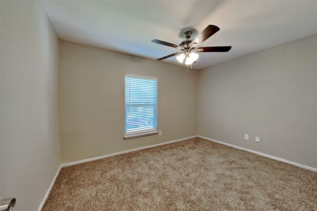 Building Photo - 18038 Green Hazel Ct