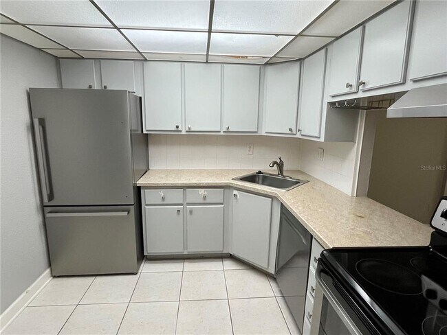 Building Photo - 2700 Coconut Bay Ln