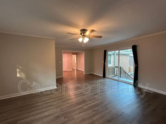 Building Photo - 432 S Kerr Ave