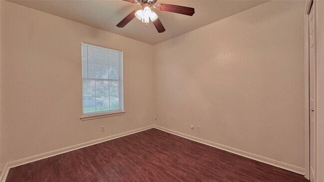 Building Photo - 902 Jasmine Trail