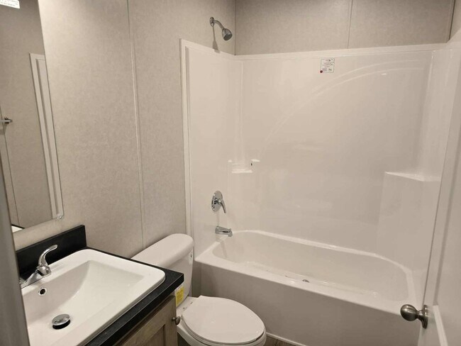 Building Photo - 613 Polk St