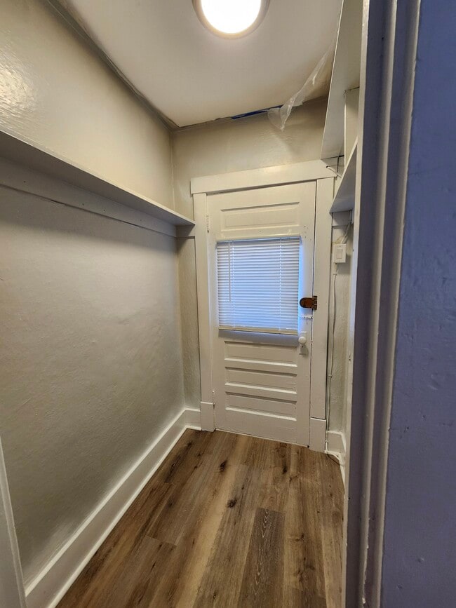 Building Photo - 412 A St