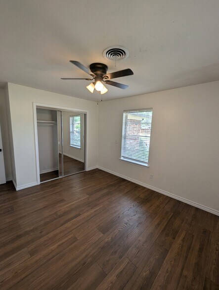 Building Photo - 1311 N Morris St