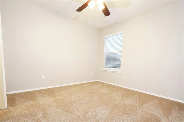 Building Photo - 1612 Cambridge Dr