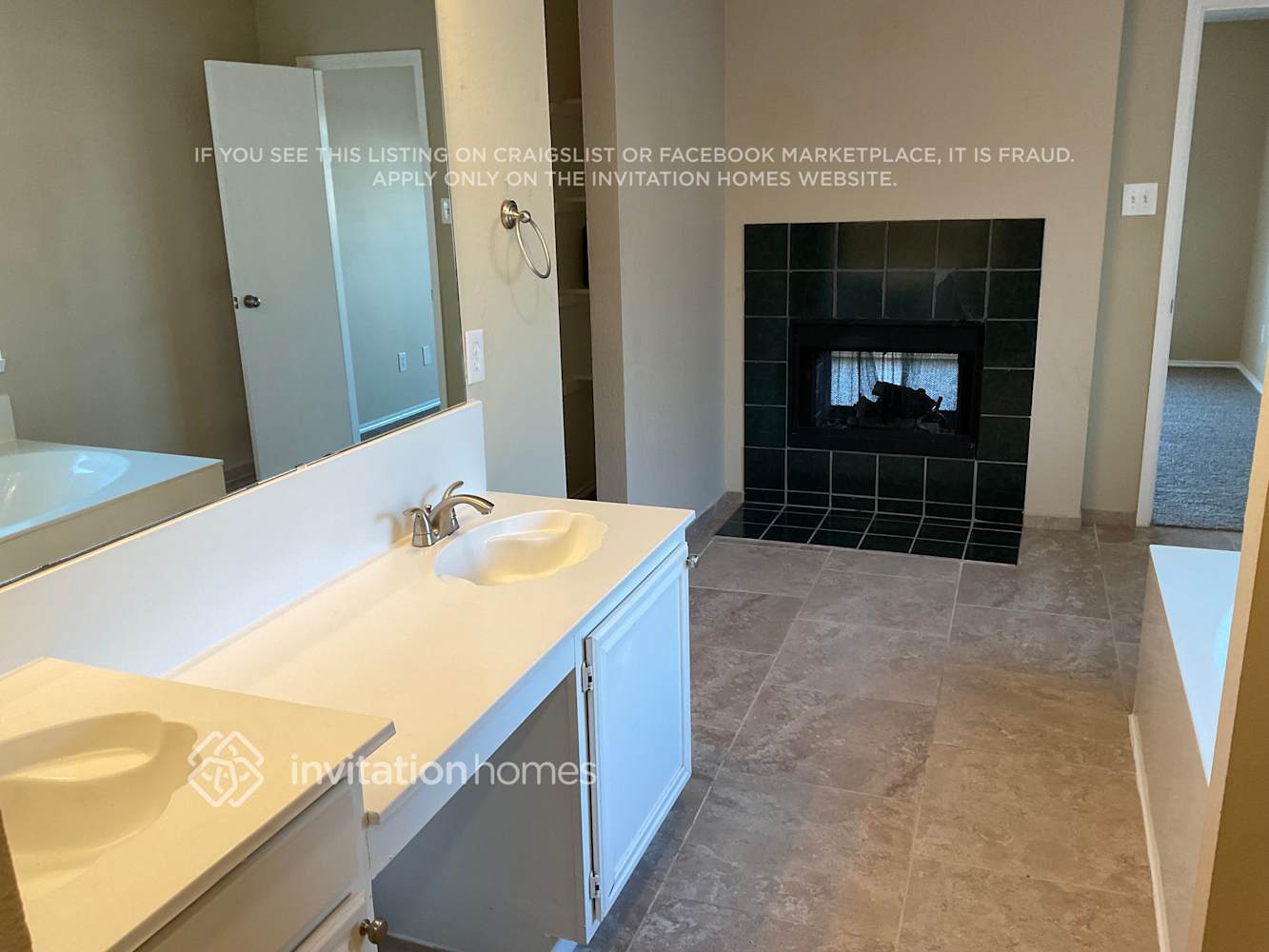 Building Photo - 1420 Ridgecreek Dr