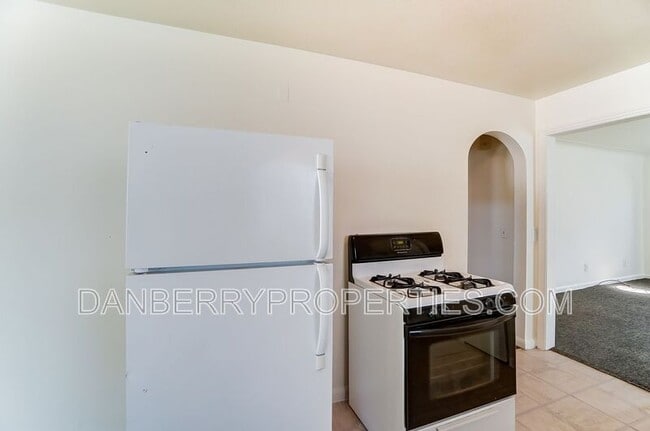 Building Photo - 919 Brookley Blvd