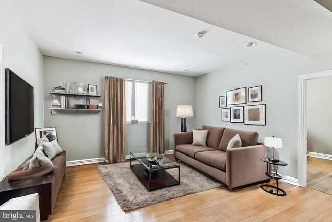 Primary Photo - 331 N 40th St