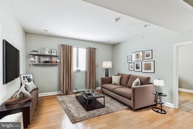 Primary Photo - 333 N 40th St