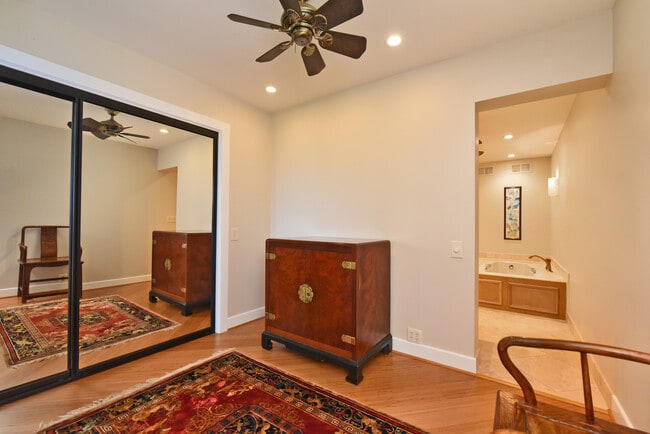 Building Photo - 50 Puu Anoano St