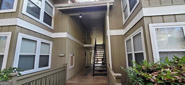 Building Photo - 5151 Roswell Rd