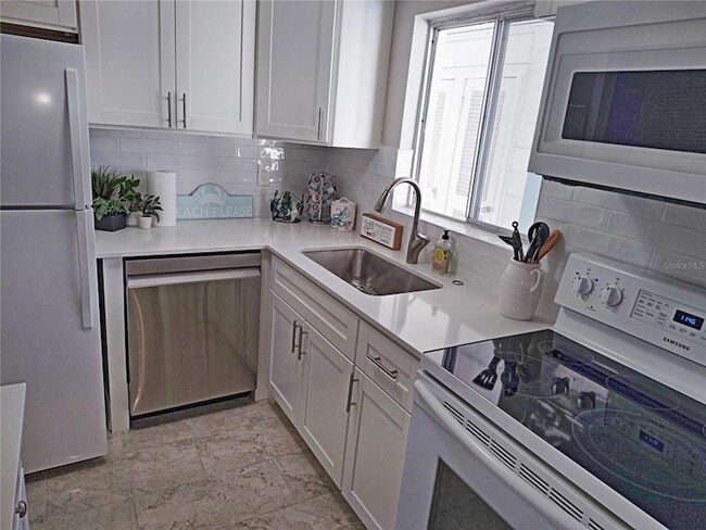 Building Photo - 1803 Flamingo Blvd