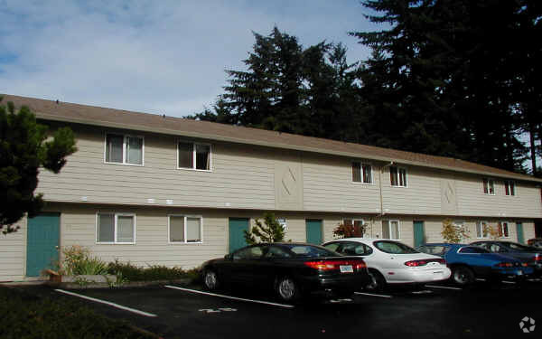 Primary Photo - Windsor Court Apartments